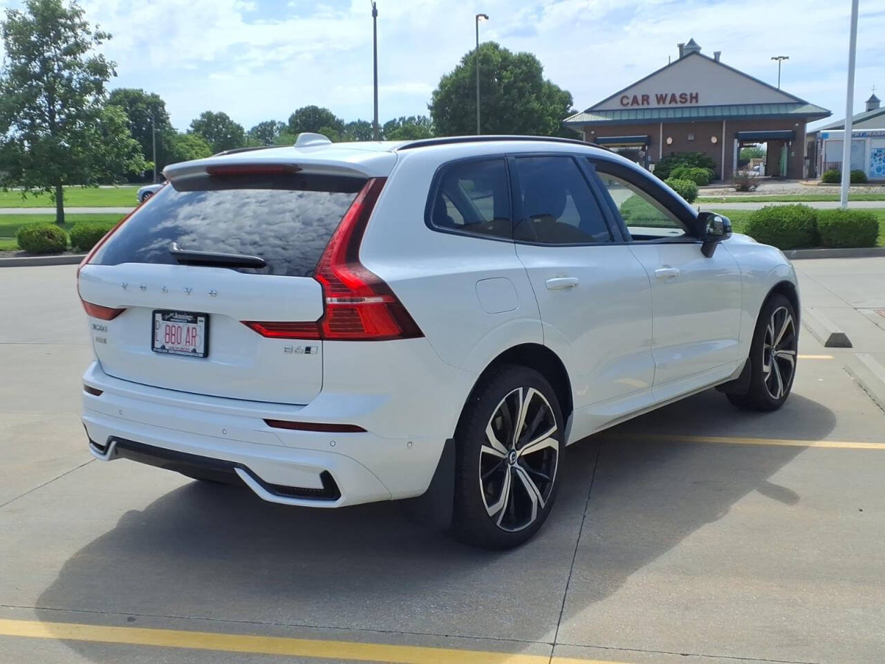 Used 2023 Volvo XC60 B6 Ultimate w/ Climate Package AWD/4WD image 5