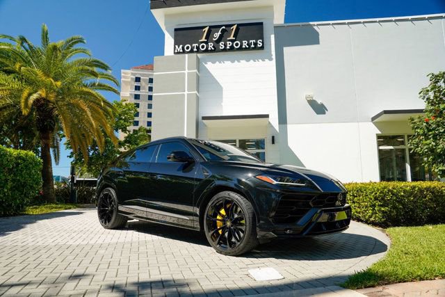 Used 2022 Lamborghini Urus