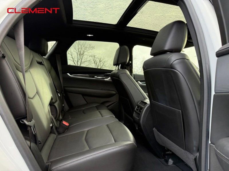 Used 2022 Cadillac XT5 Premium Luxury image 13