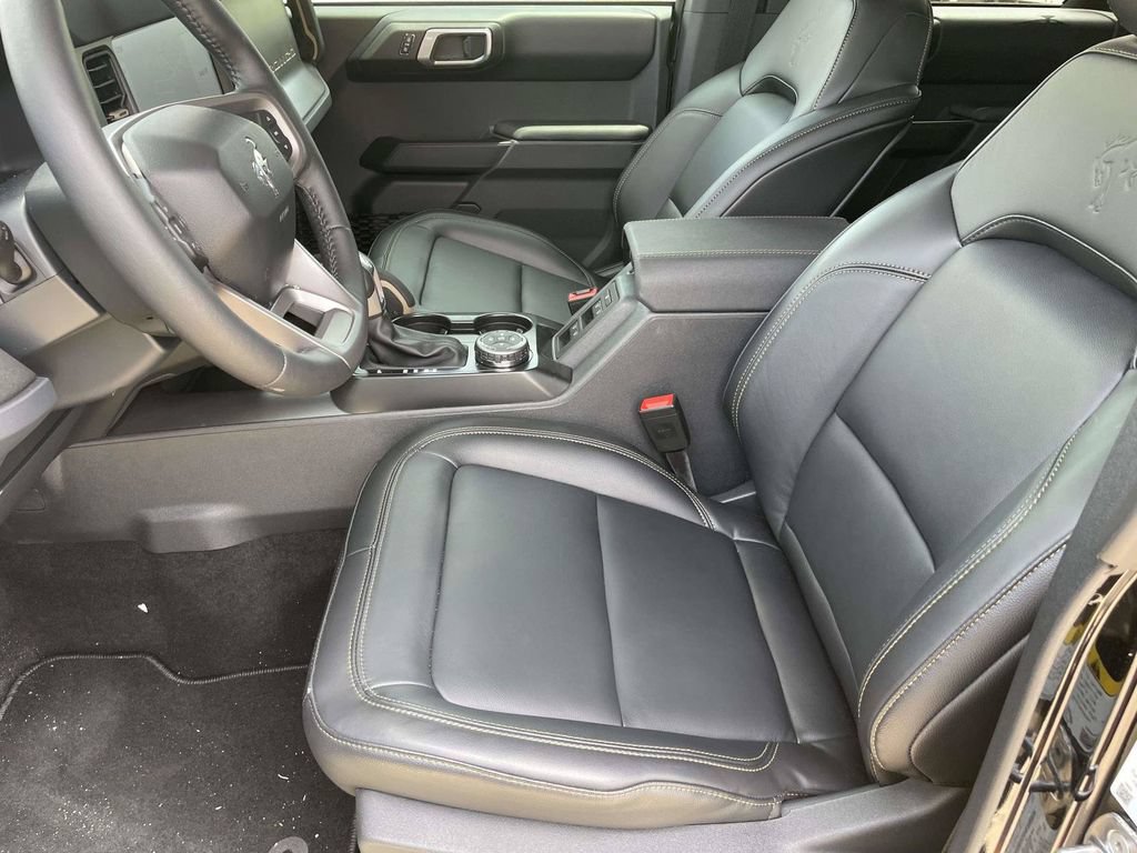 New 2025 Ford Bronco Badlands w/ Sasquatch Package AWD/4WD image 13