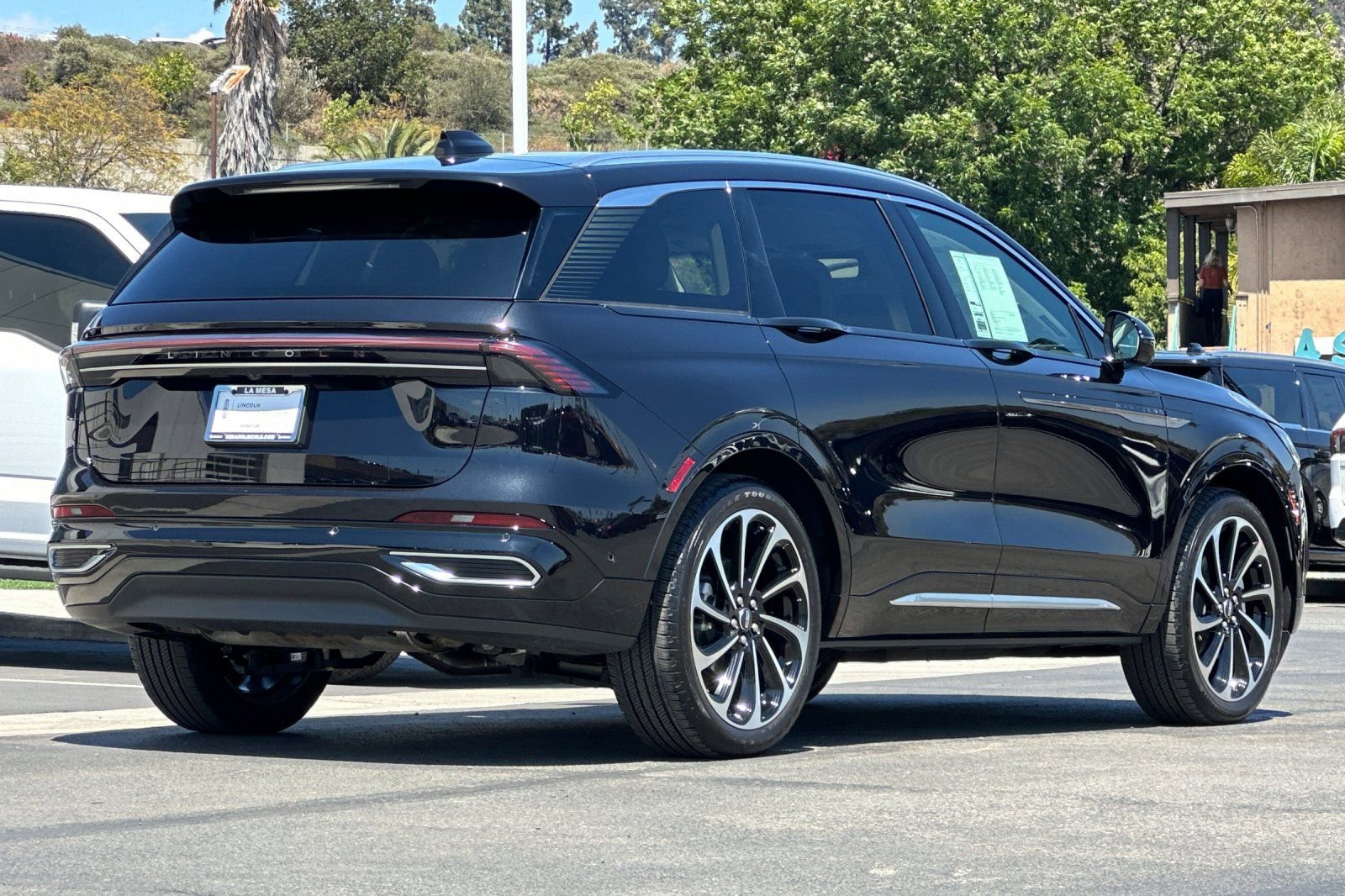 Used 2024 Lincoln Nautilus Black Label AWD/4WD image 3