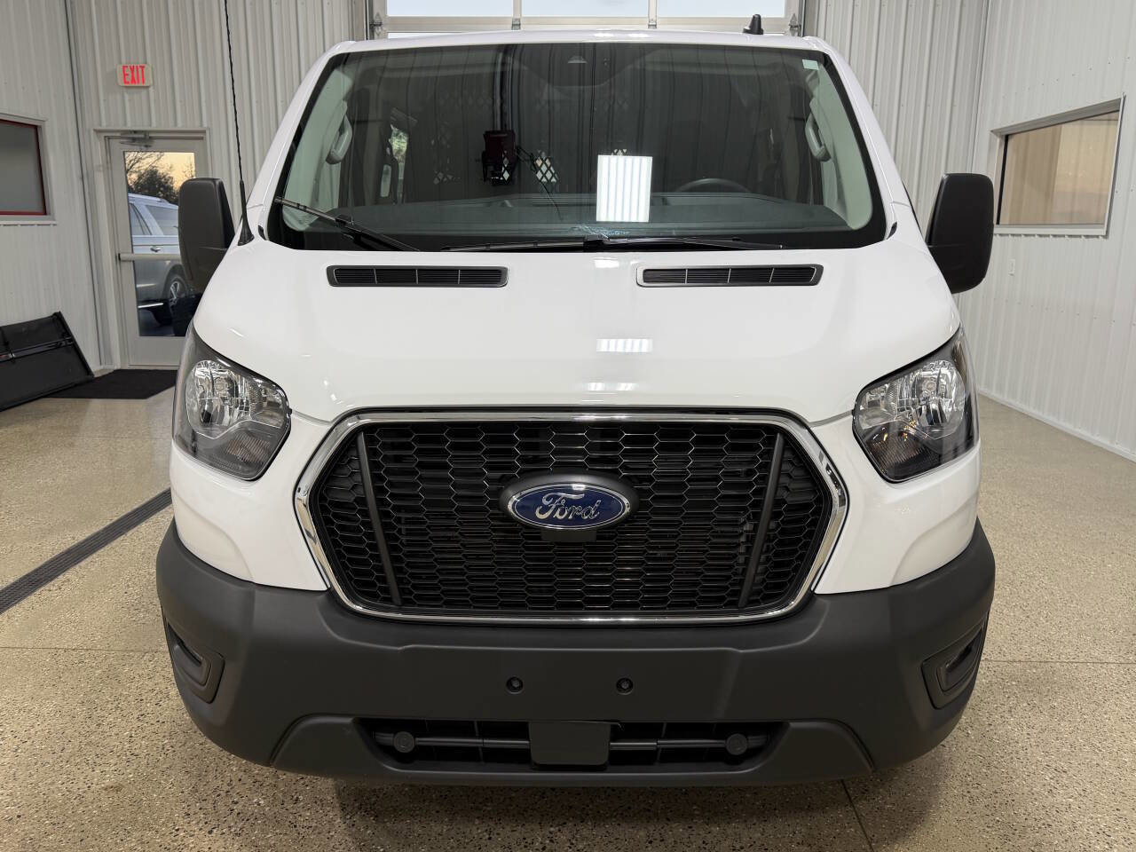 Used 2024 Ford Transit 250 Low Roof w/ Exterior Upgrade Package image 5