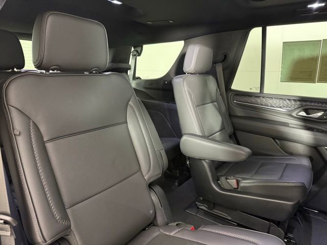 Used 2023 GMC Yukon Denali w/ Denali Reserve Package image 28