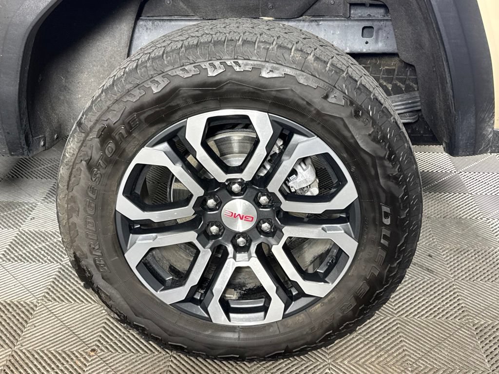 Certified 2023 GMC Canyon AT4 w/ AT4 Premium Package AWD/4WD image 16