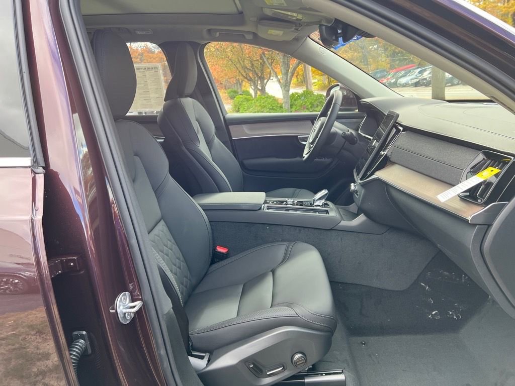New 2026 Volvo XC90 B6 Plus w/ Protection Package Premier AWD/4WD image 28