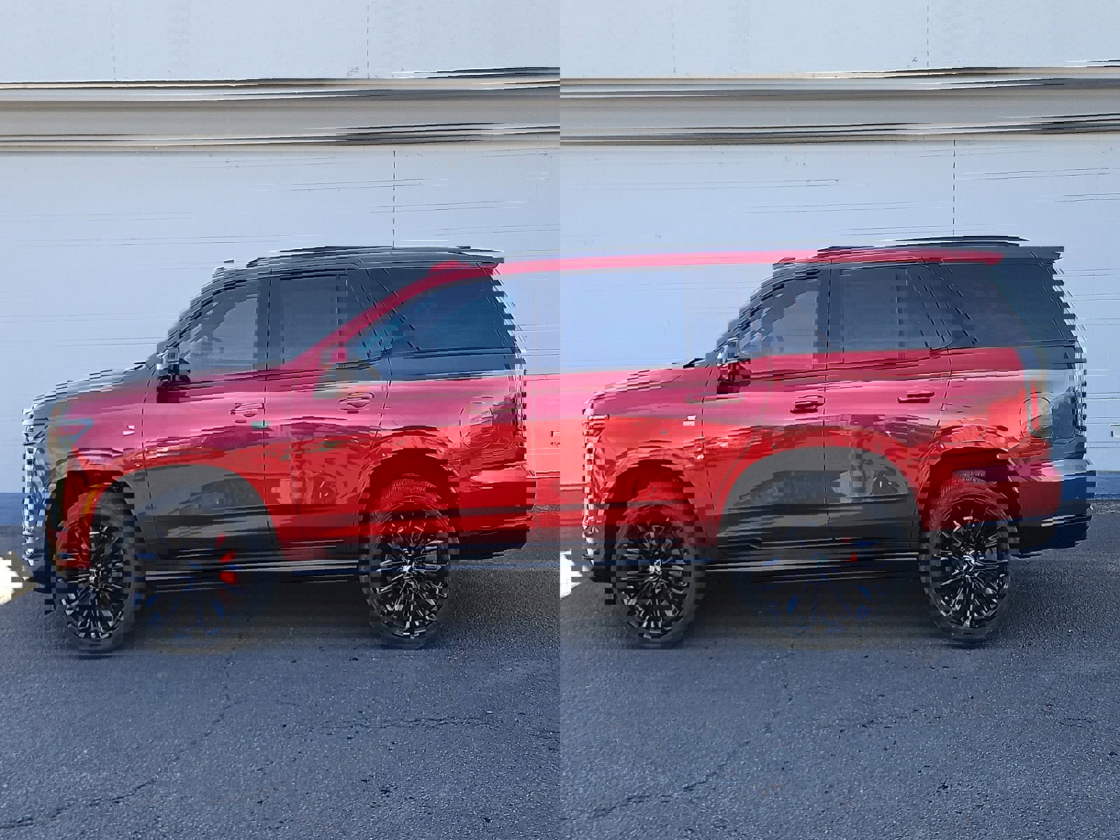 New 2026 Cadillac Escalade Platinum Sport w/ LPO, ONYX Package image 2