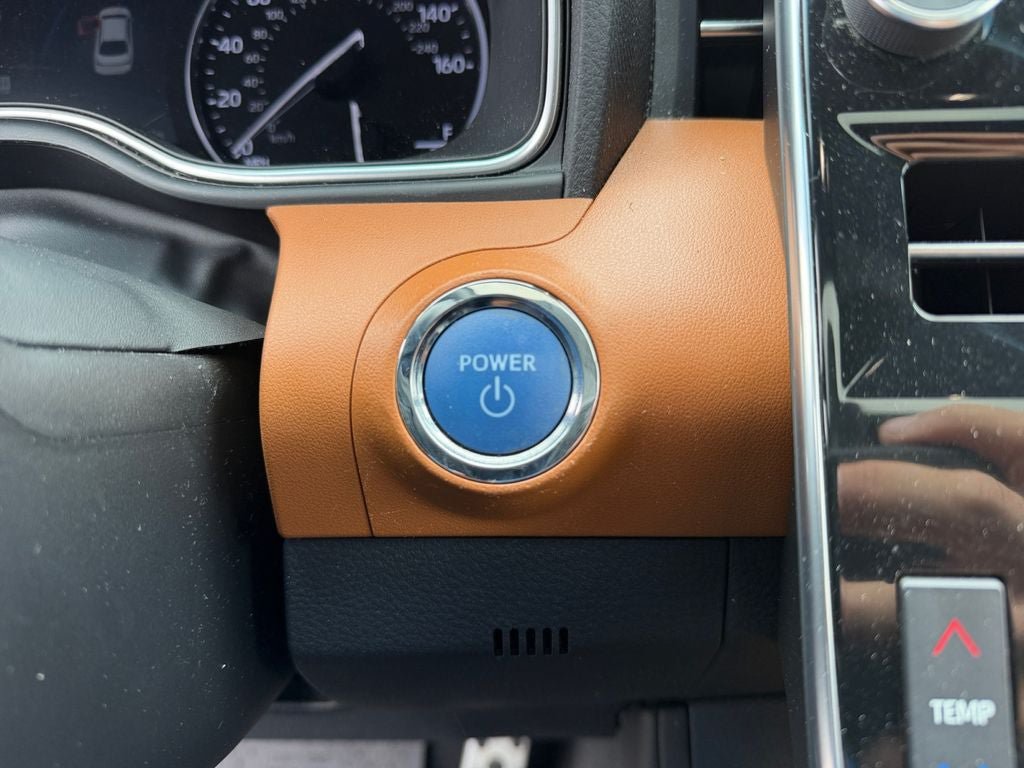 Certified 2021 Toyota Avalon XSE FWD image 23