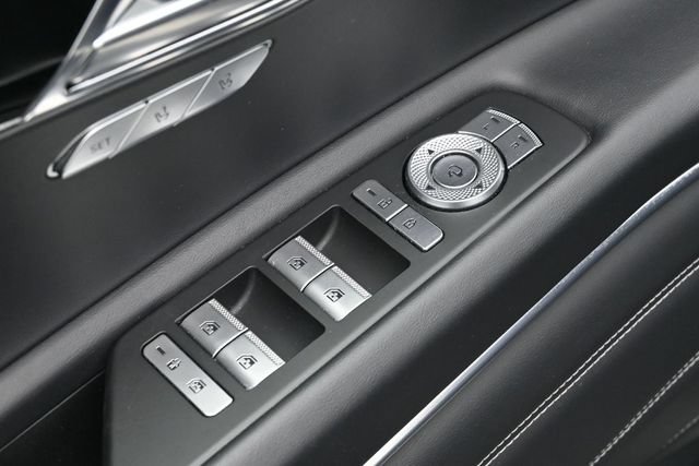 Used 2025 Genesis GV80 2.5T Standard AWD/4WD image 13