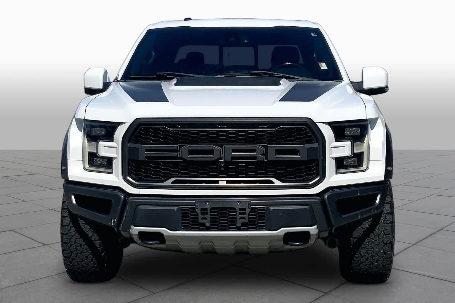 Used 2018 Ford F150 Raptor w/ Equipment Group 802A Luxury AWD/4WD image 4