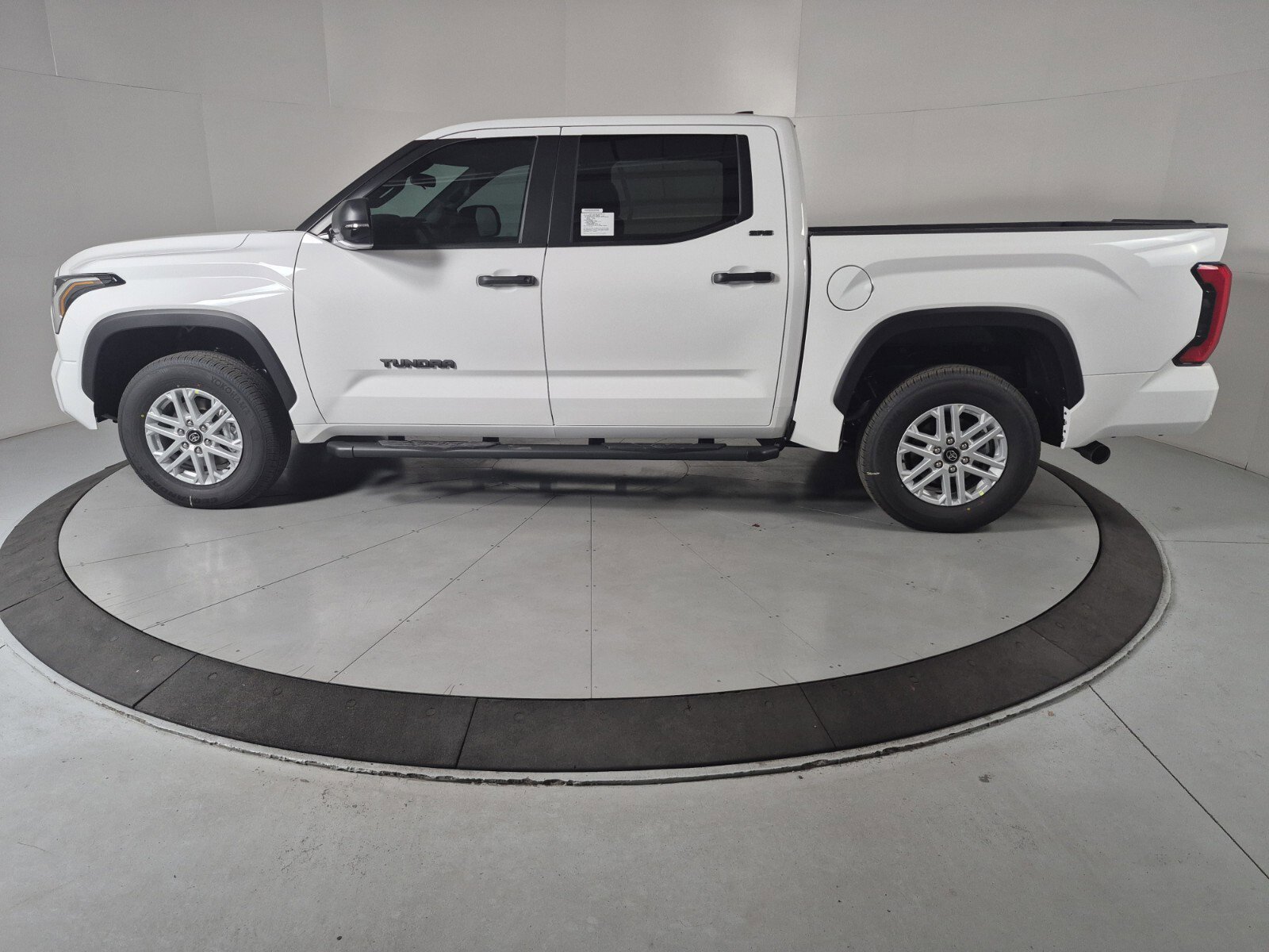 New 2026 Toyota Tundra SR5 image 2