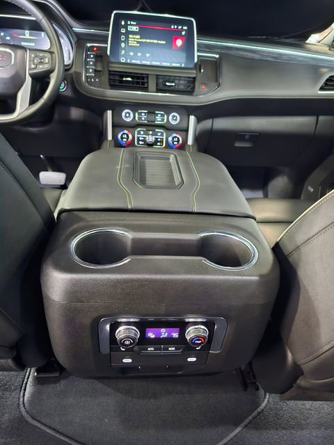 Used 2023 GMC Yukon SLT w/ SLT Premium Package AWD/4WD image 40