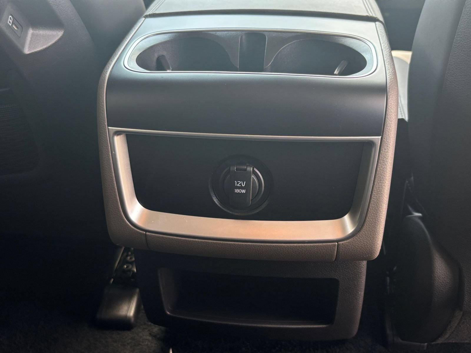Used 2026 Kia Carnival FWD image 24