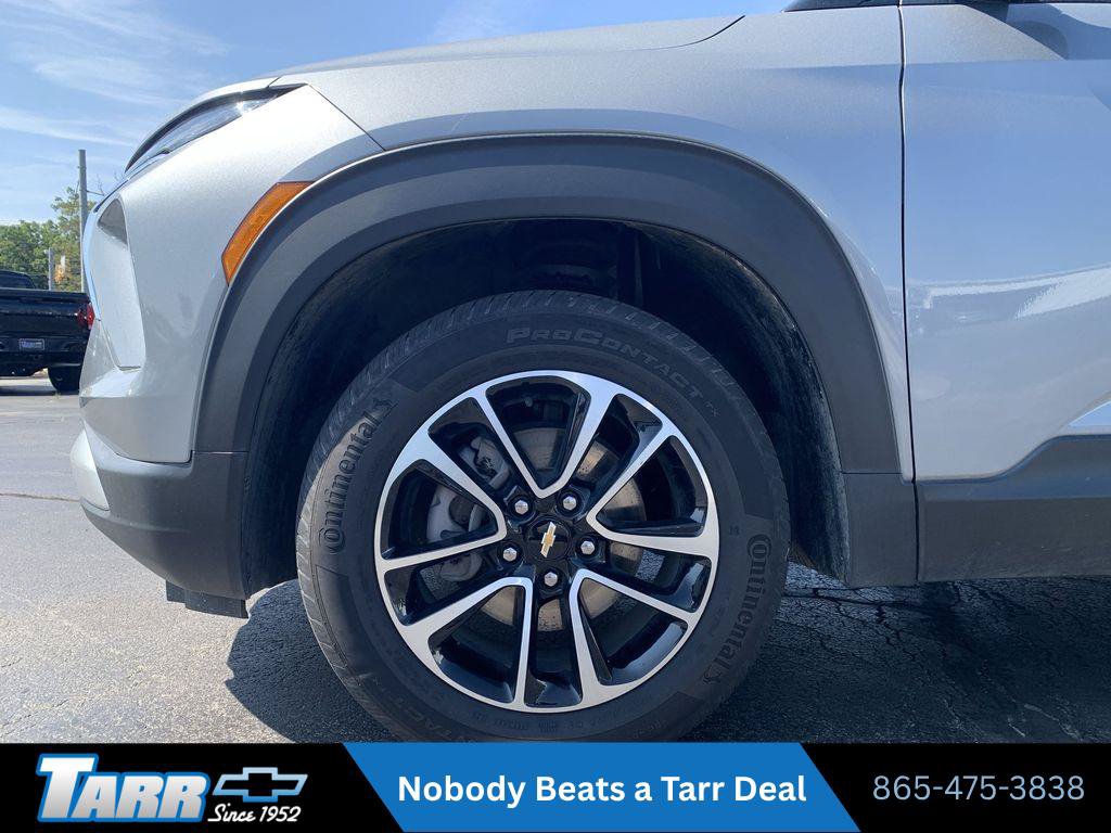 Used 2025 Chevrolet TrailBlazer LT AWD/4WD image 18