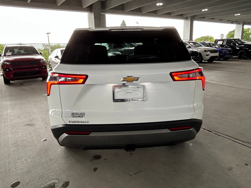Used 2025 Chevrolet Equinox LT FWD image 4
