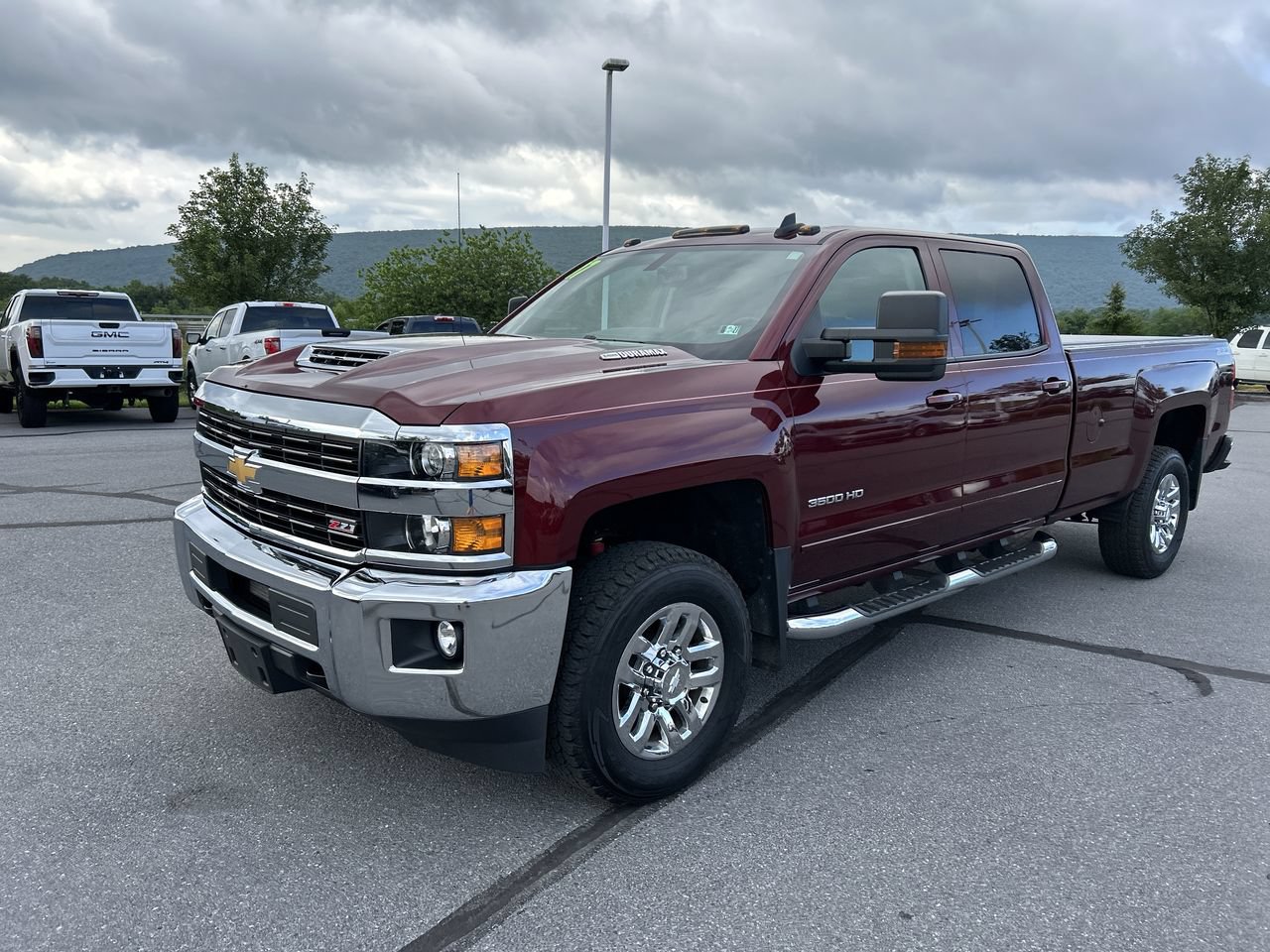 Used 2017 Chevrolet Silverado 3500 LT w/ LT Convenience Package AWD/4WD video 3