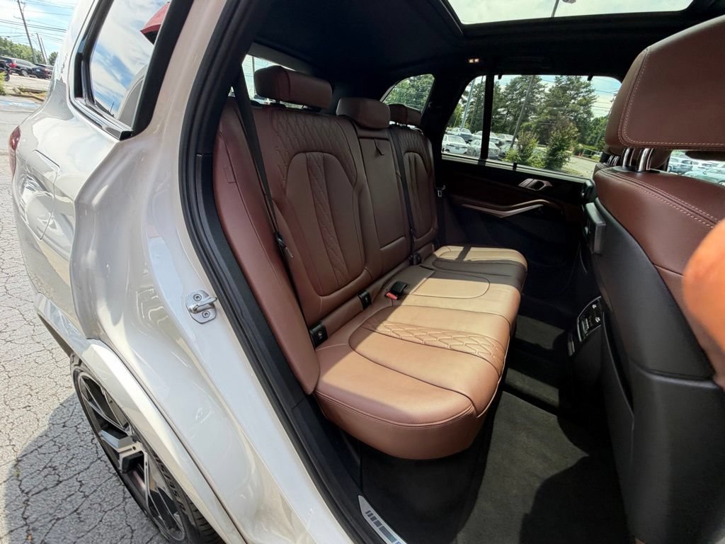 Used 2021 BMW X5 M50i w/ Executive Package AWD/4WD image 33