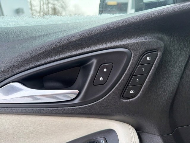 Certified 2021 Buick Encore GX Essence w/ Advanced Technology Package image 15