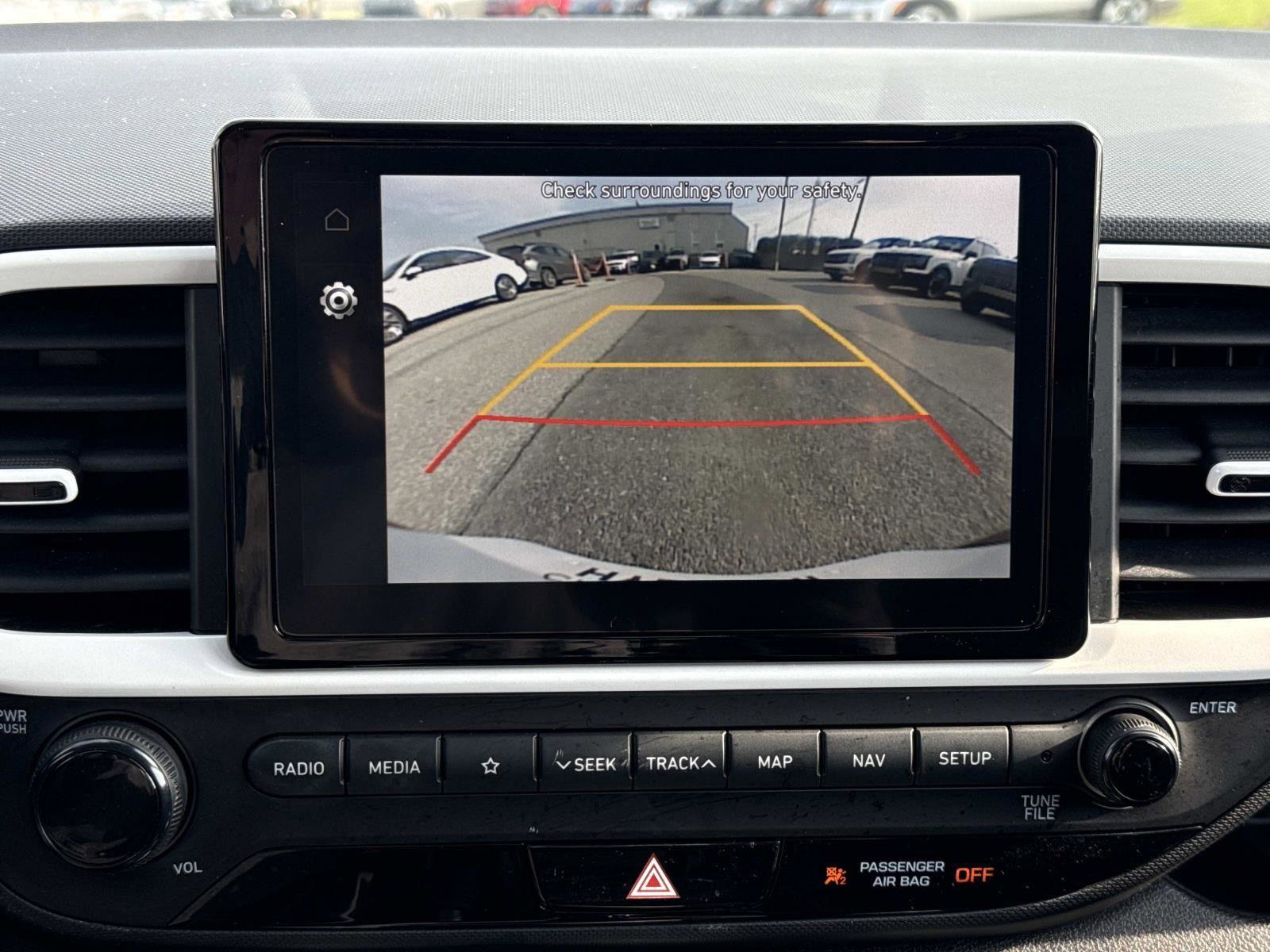 Certified 2022 Hyundai Venue Limited image 5