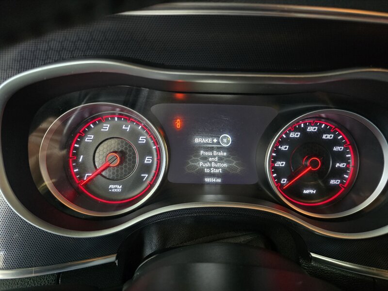 Used 2016 Dodge Charger R/T RWD image 30