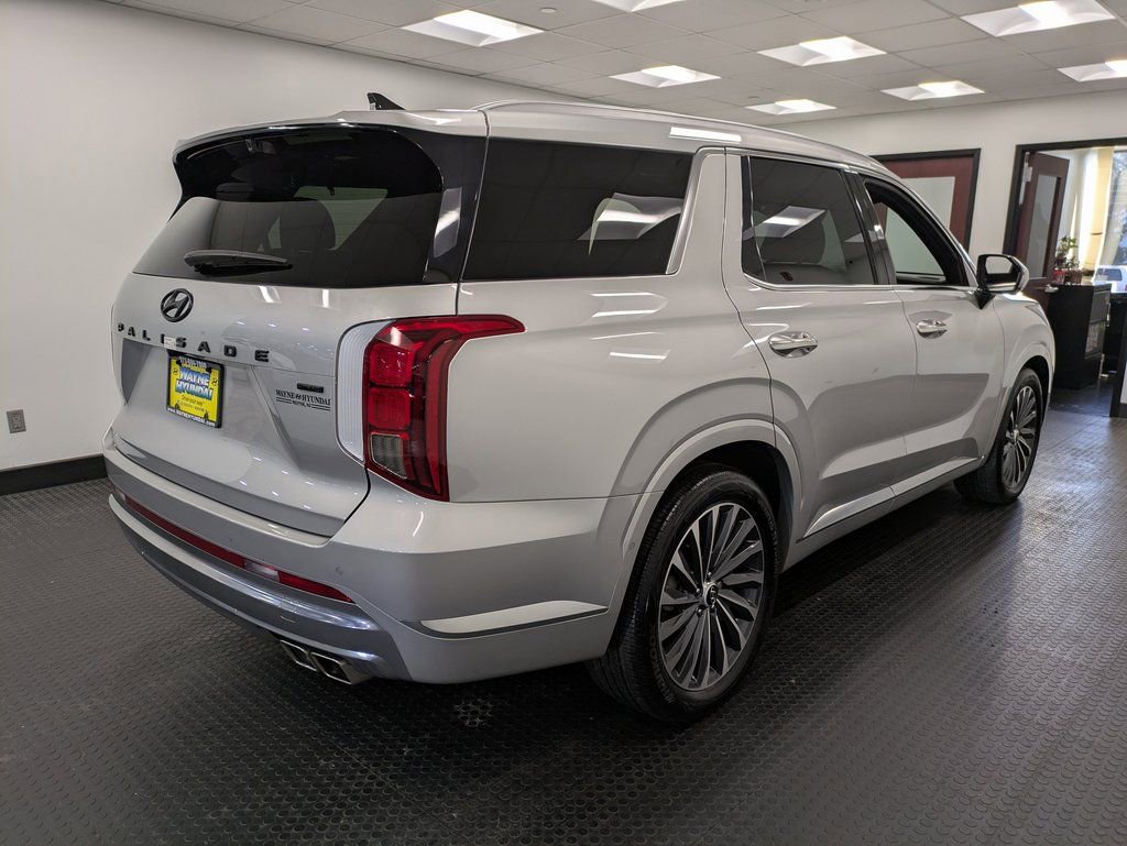 Used 2024 Hyundai Palisade Calligraphy AWD/4WD image 4