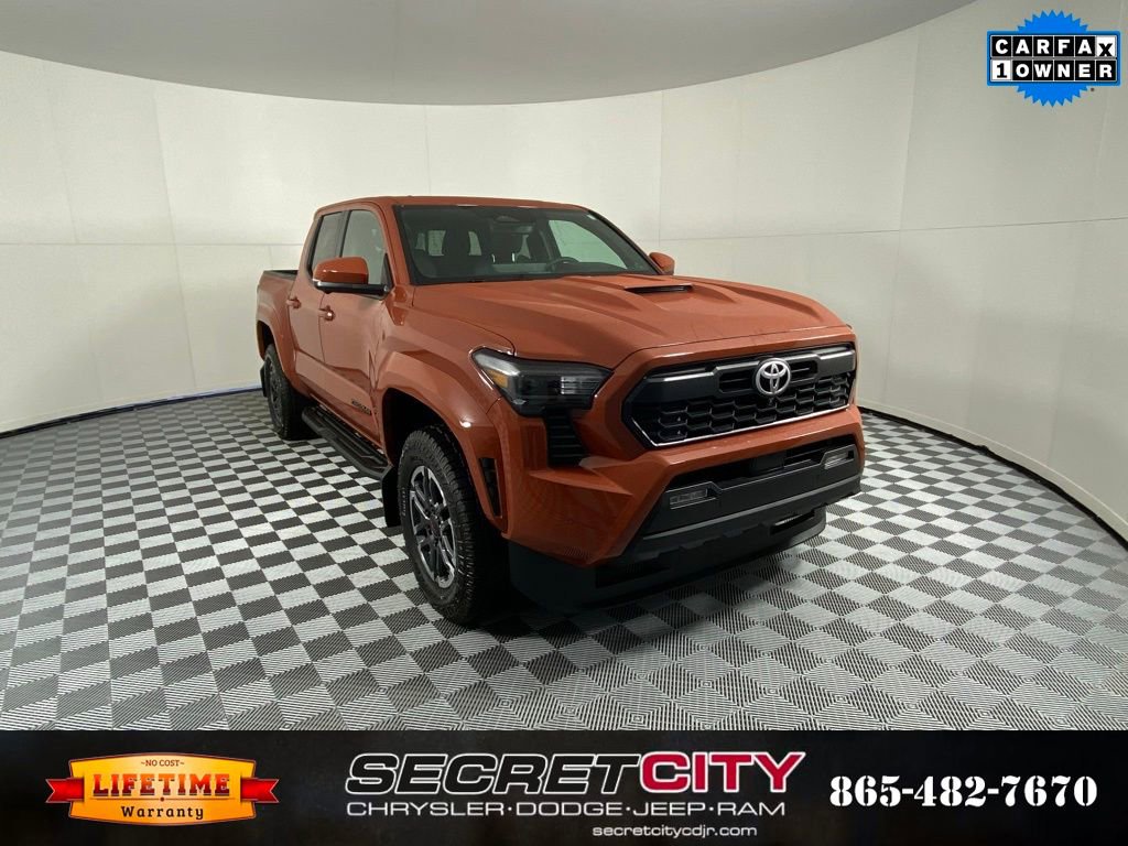 Used 2025 Toyota Tacoma TRD Sport w/ TRD Sport Premium Package image 1