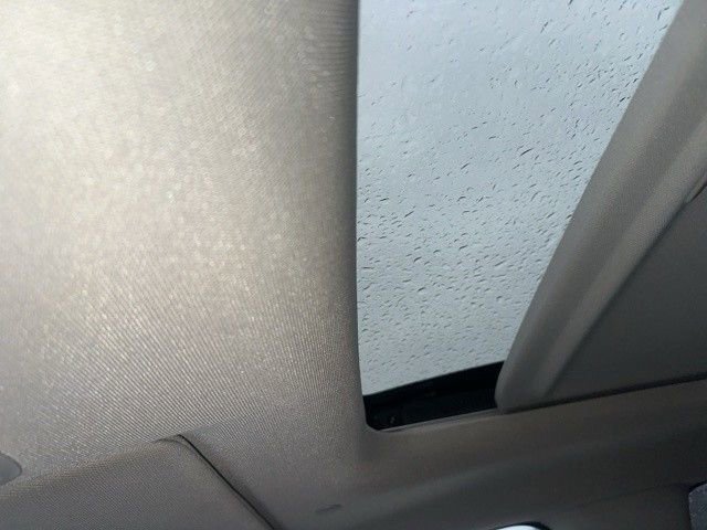 Used 2024 Honda HR-V EX-L image 9