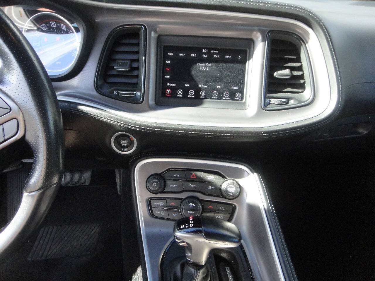 Used 2022 Dodge Challenger GT AWD/4WD image 8