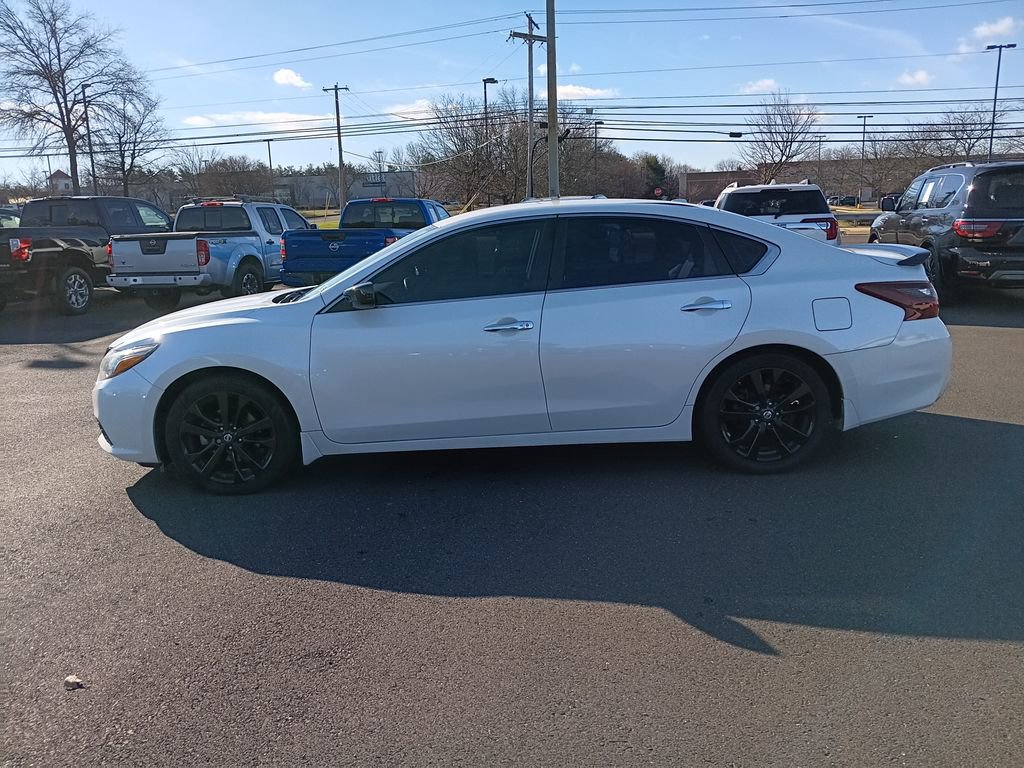 Used 2018 Nissan Altima 2.5 SR w/ SR Midnight Edition image 5