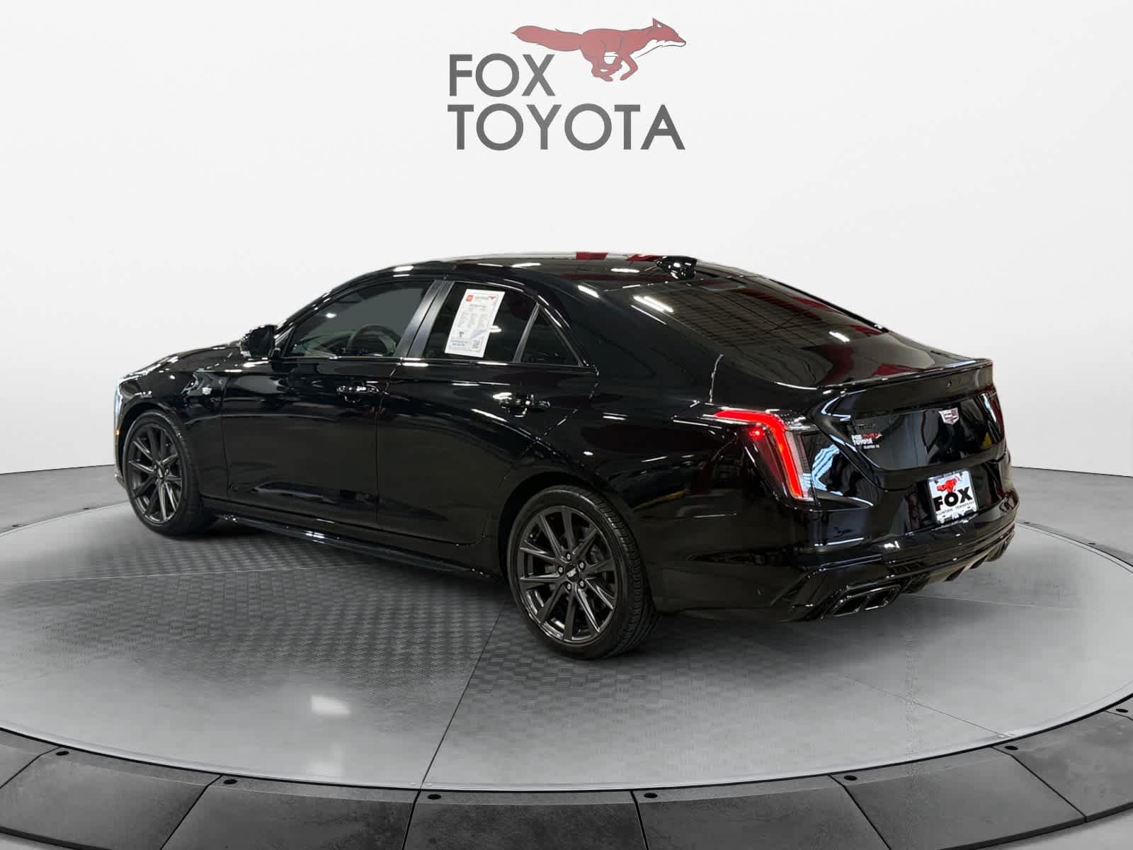 Used 2025 Cadillac CT4 Sport w/ Cold Weather Package RWD image 4