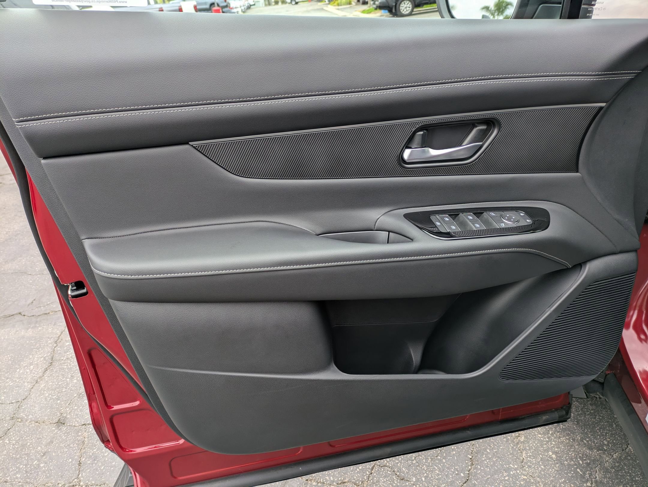 New 2025 Nissan Murano SV image 13