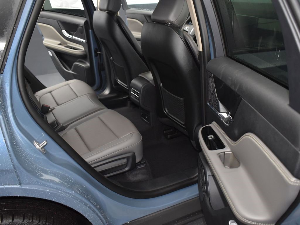 New 2025 Lincoln Corsair Reserve w/ Jet Appearance Package image 14