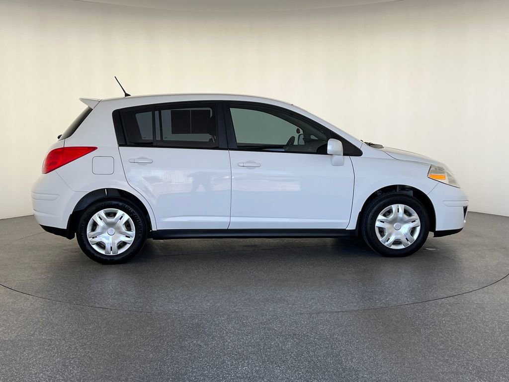 Used 2012 Nissan Versa 1.8 S w/ Plus Pkg image 2