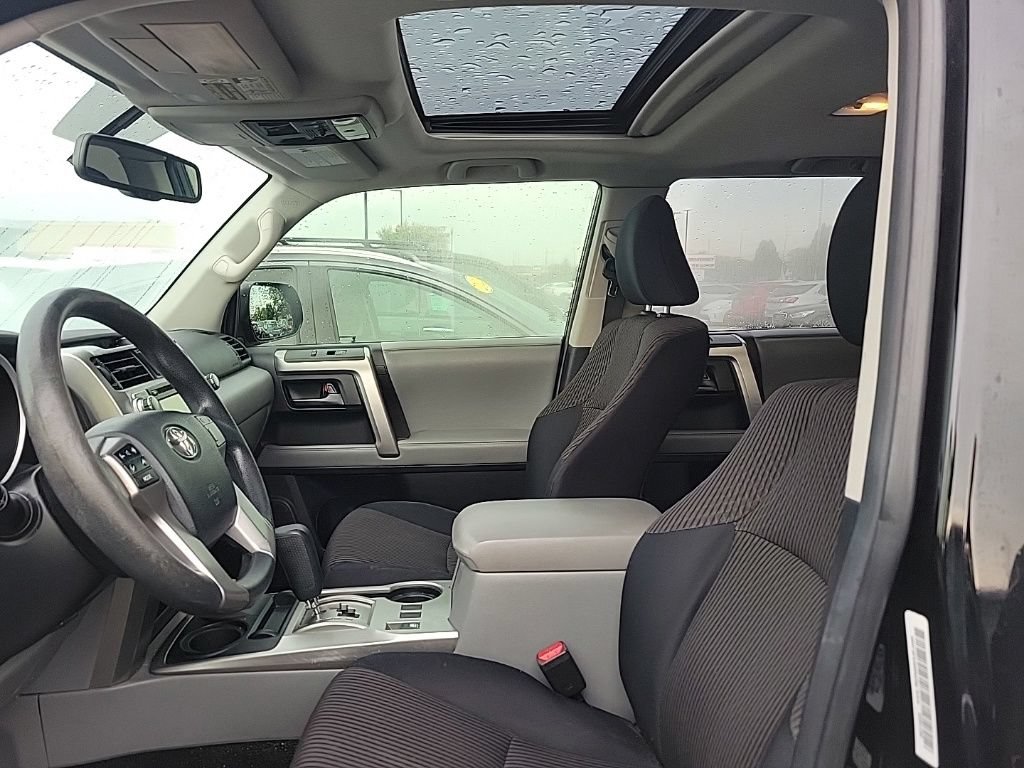 Used 2013 Toyota 4Runner SR5 w/ Convenience Pkg AWD/4WD image 6