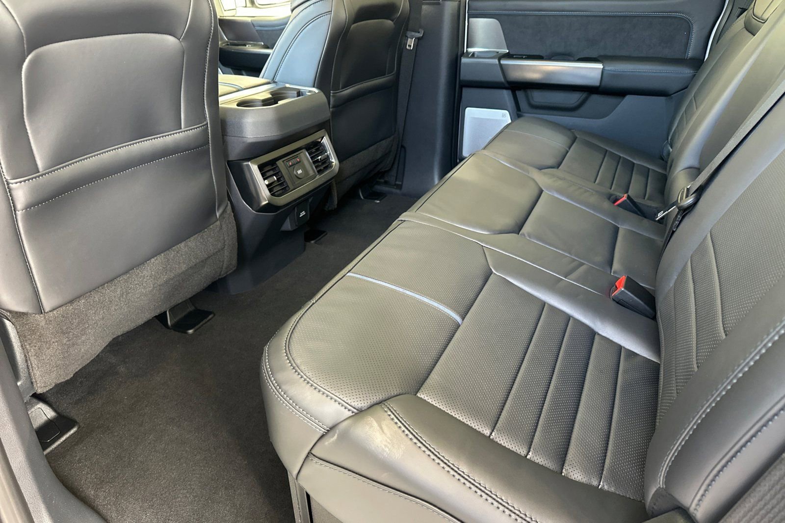 New 2026 Ford F250 Platinum image 13