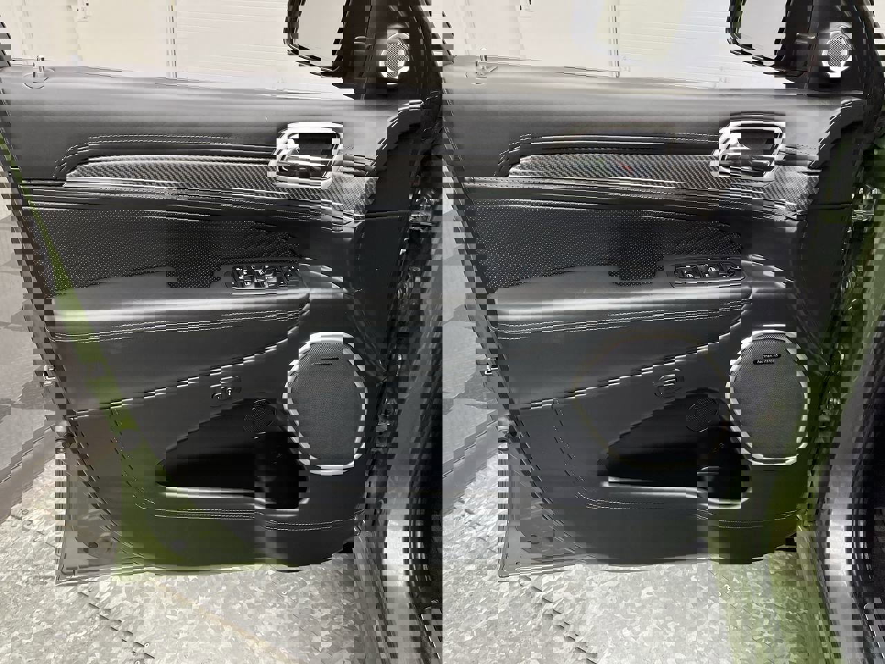 Used 2021 Jeep Grand Cherokee SRT image 10