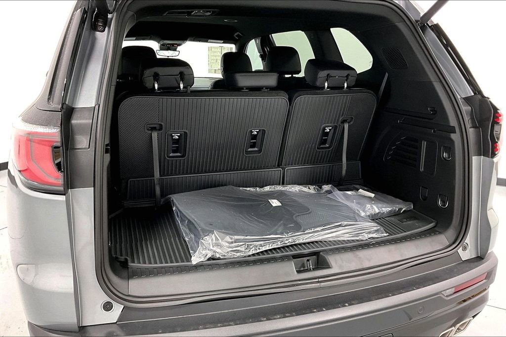 New 2026 GMC Acadia Elevation w/ Black Edition FWD image 30
