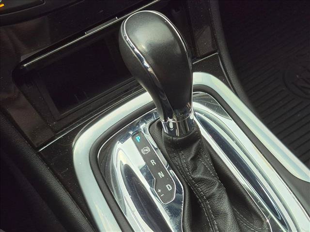 Used 2015 Buick Regal Premium w/ Experience Buick Package FWD image 15