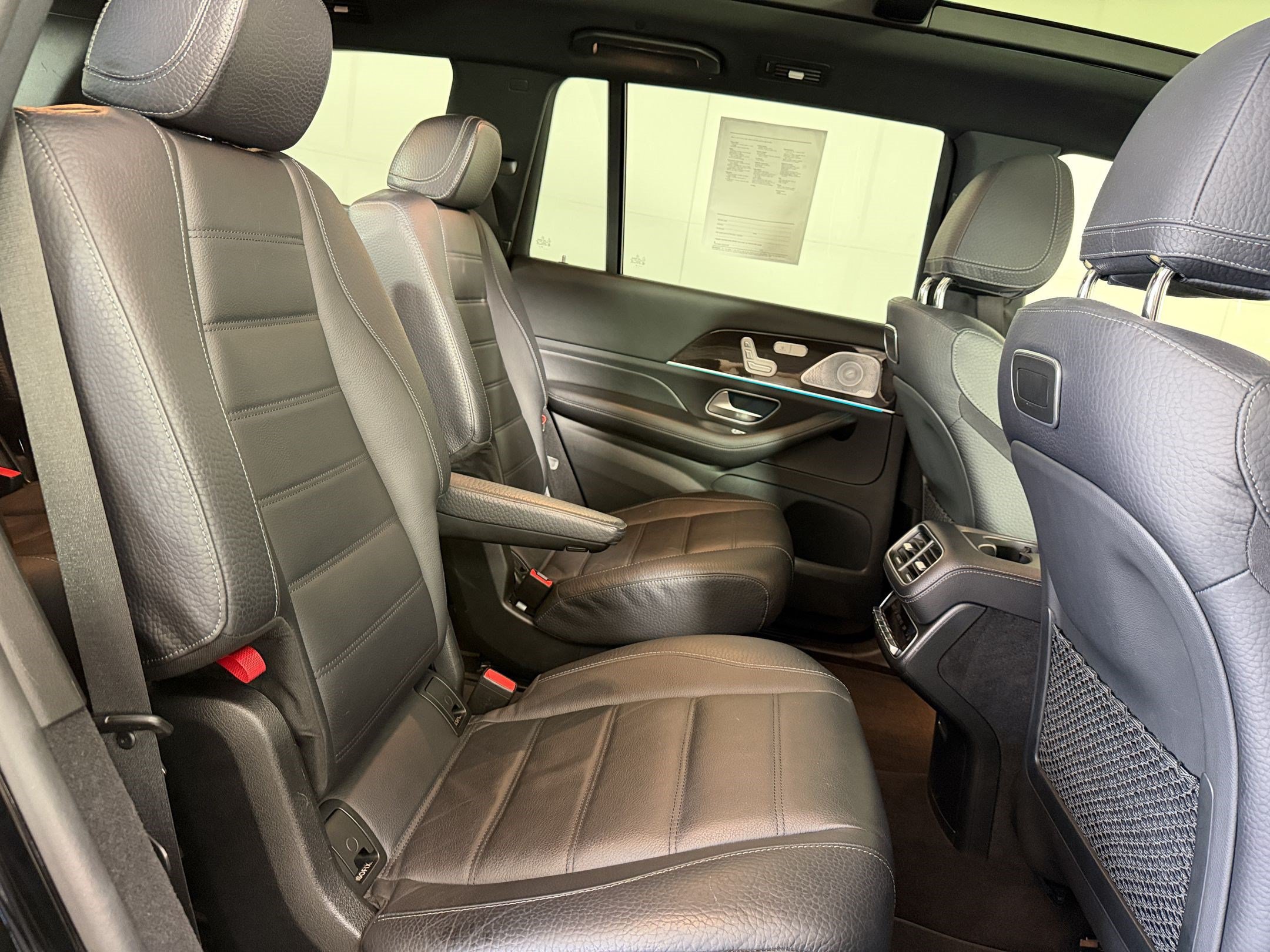 Used 2020 Mercedes-Benz GLS 580 4MATIC image 31