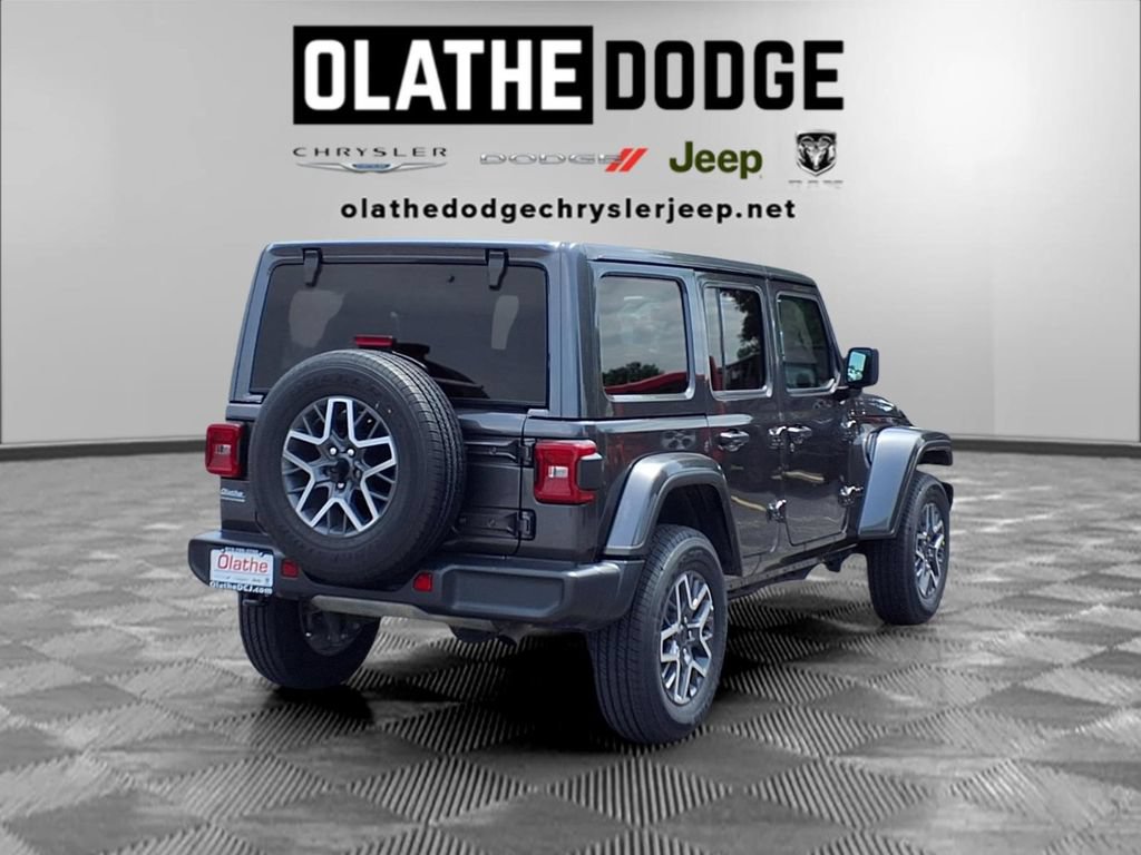 Used 2025 Jeep Wrangler Unlimited Sahara AWD/4WD image 27