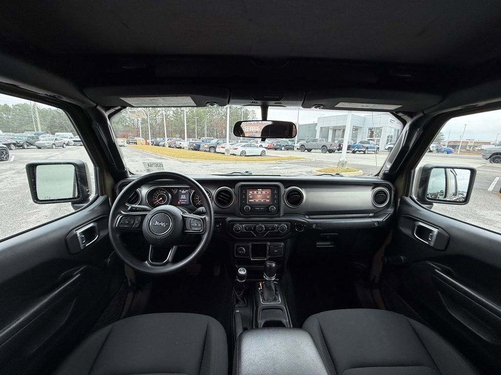 Used 2020 Jeep Gladiator Sport image 8