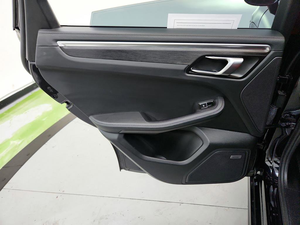 Used 2021 Porsche Macan GTS image 26