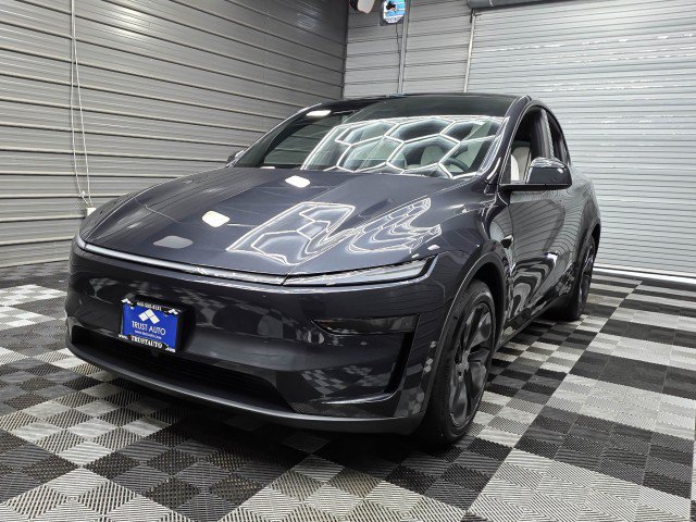 Used 2026 Tesla Model Y Long Range RWD image 45