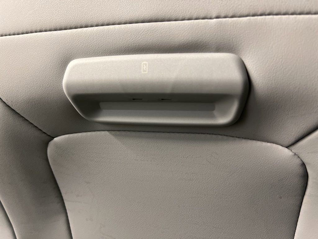 New 2026 Ford Expedition Max Platinum w/ Driver's Package image 38