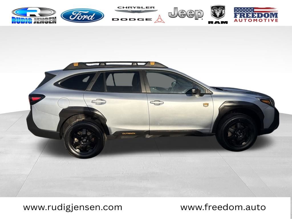 Used 2022 Subaru Outback Wilderness AWD/4WD image 6