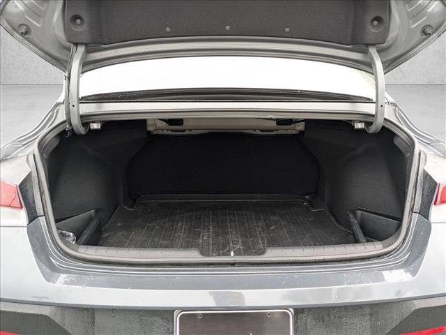 Used 2025 Hyundai Elantra Sport image 6
