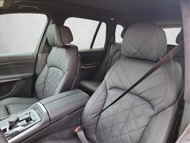 Used 2025 BMW X5 xDrive50e w/ M Sport Package AWD/4WD image 13