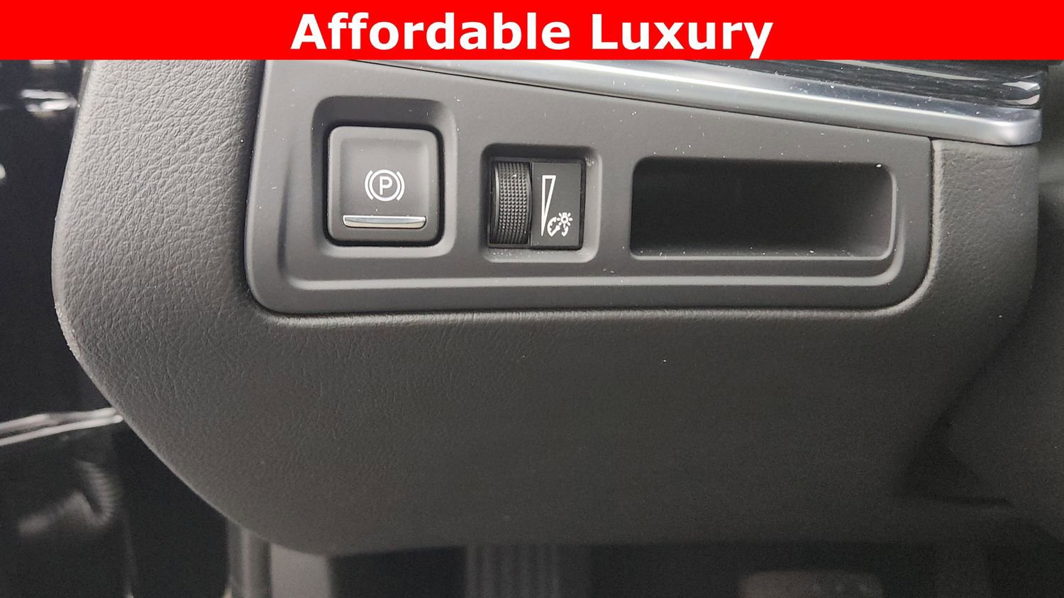 Used 2025 Cadillac XT5 Premium Luxury AWD/4WD image 21