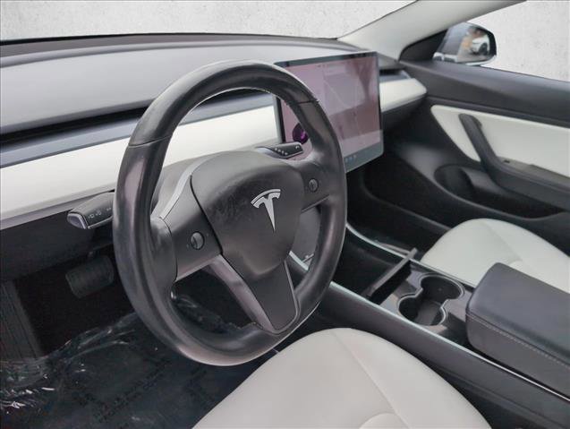 Used 2018 Tesla Model 3 Long Range image 8