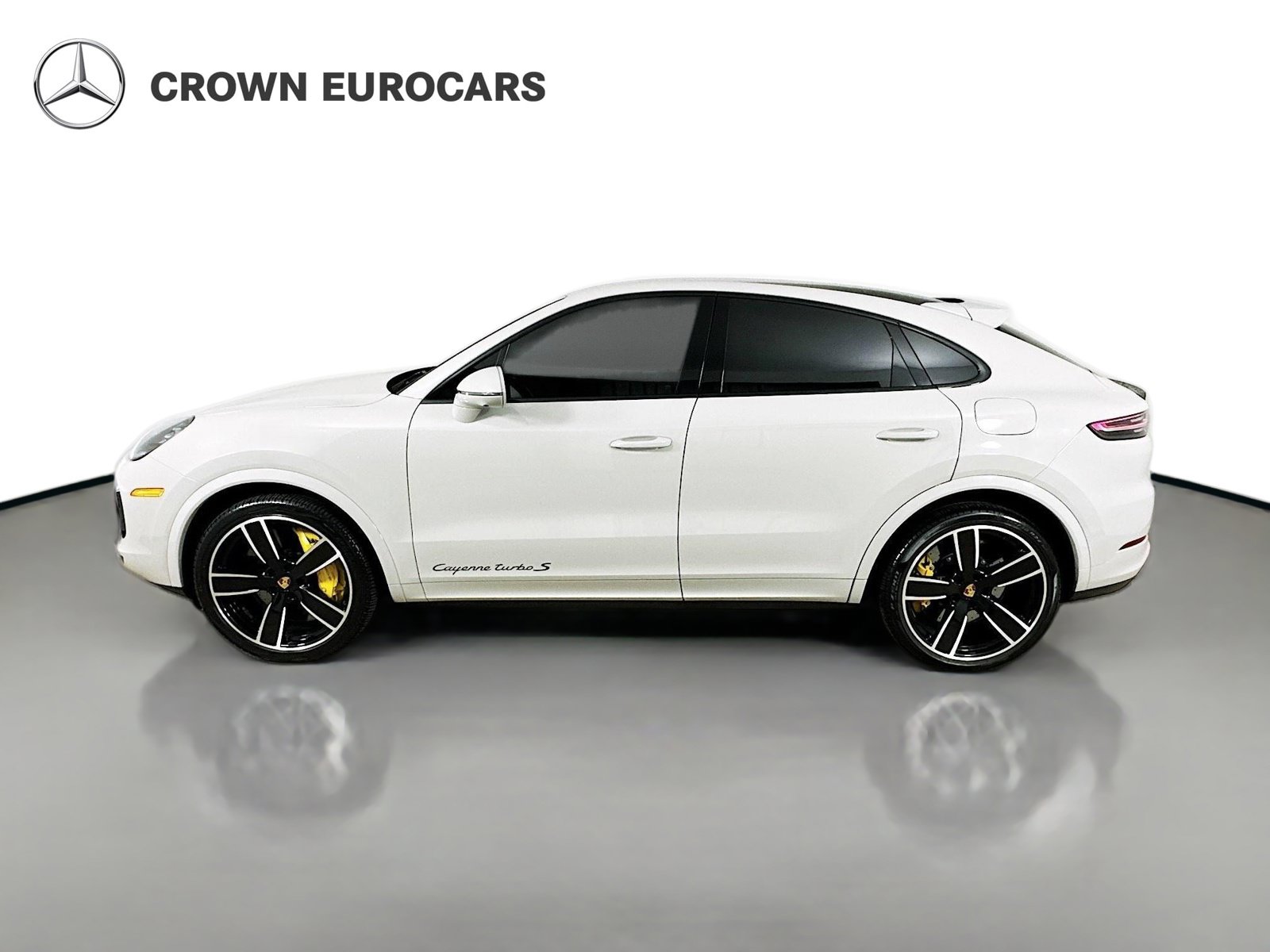 Certified 2020 Porsche Cayenne Turbo S AWD/4WD image 8