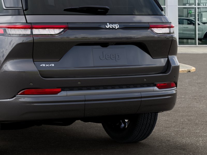 New 2026 Jeep Grand Cherokee Limited AWD/4WD image 13